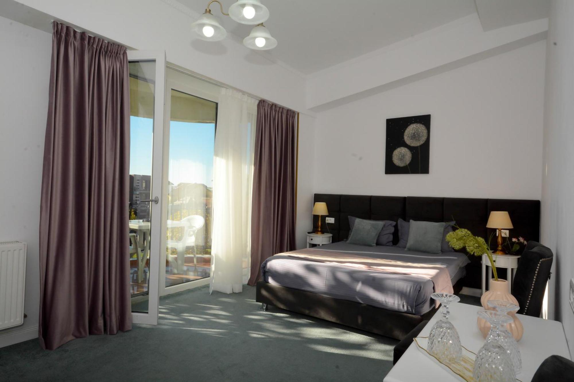 Hotel Andre'S كرايوفا المظهر الخارجي الصورة